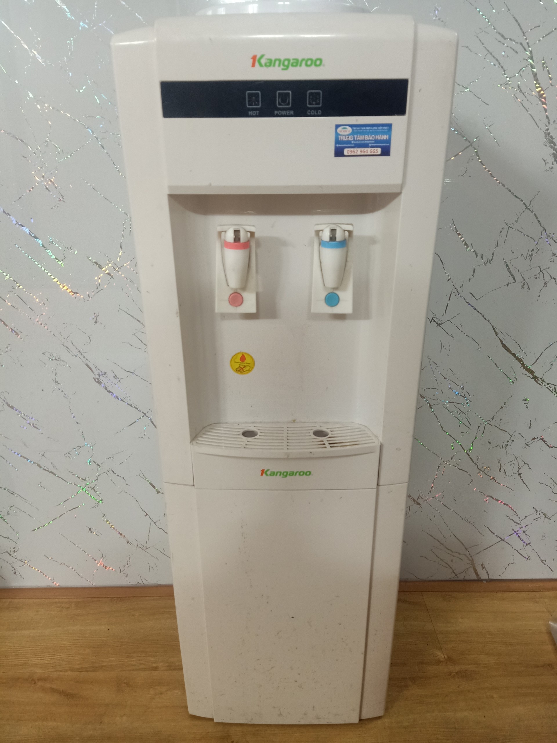 sua-cay-nuoc-nong-lanh-xuan-thuy-1