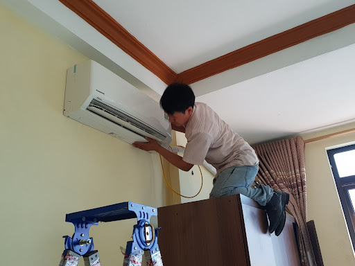 sua-dieu-hoa-huynh-thuc-khang