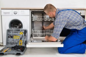 sua-may-rua-bat-tai-thach-ban